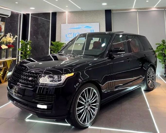 Used Land Rover Range Rover P510 IV, 5.0 l, 2016 in Sharjah by Ayoon Alhoot Motors, Black color. GCC Specs | AUTO.AE
