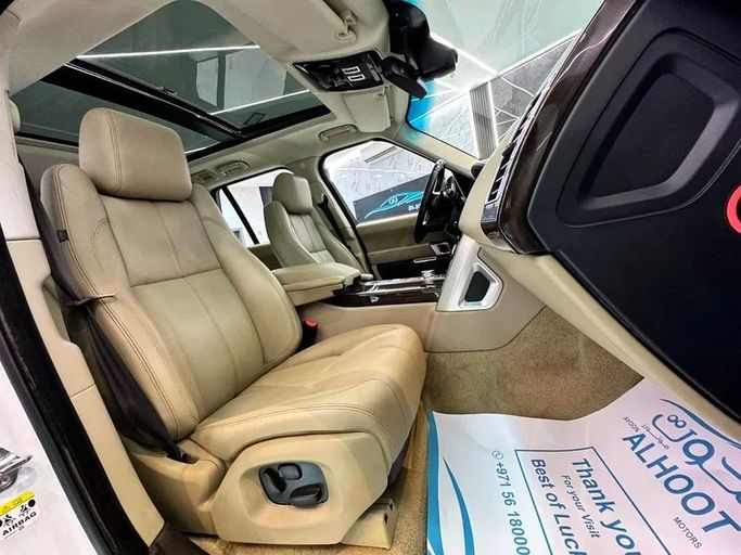 Подержанный Land Rover Range Rover Long IV, 5.0 л, 2015 в Шардже от Ayoon Alhoot Motors Белый цвет. GCC | AUTO.AE
