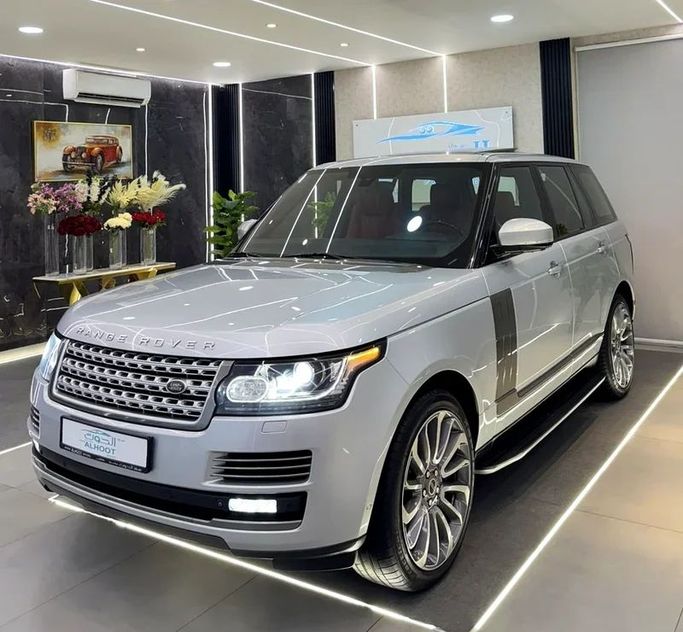 Used Land Rover Range Rover Long IV, 5.0 l, 2016 in Sharjah by Ayoon Alhoot Motors, Silver color. GCC Specs | AUTO.AE