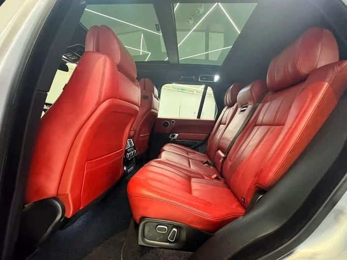 Used Land Rover Range Rover Long IV, 5.0 l, 2016 in Sharjah by Ayoon Alhoot Motors, Silver color. GCC Specs | AUTO.AE