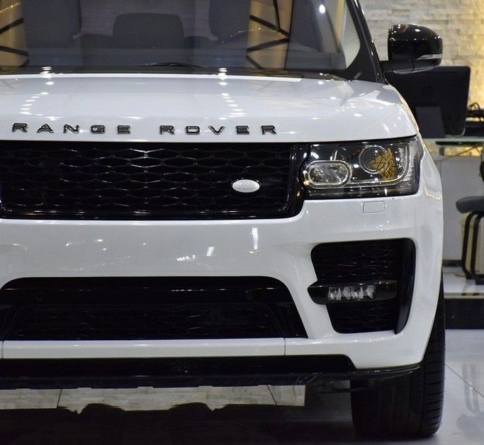 Used Land Rover Range Rover P340 IV, 3.0 l, 2016 in Sharjah by Honey Gidosha Used Cars Tr., White color.  | AUTO.AE