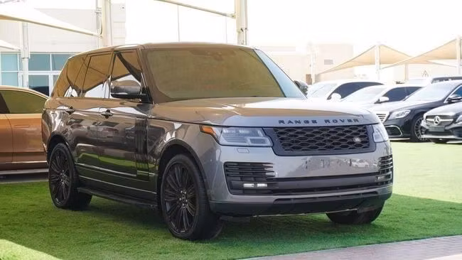 Подержанный Land Rover Range Rover Long IV Рестайлинг, 5.0 л, 2019 в Шардже от Abo Saif Серый цвет. Американская | AUTO.AE