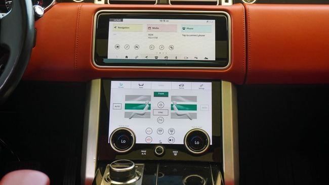 Подержанный Land Rover Range Rover Long IV Рестайлинг, 5.0 л, 2019 в Шардже от Abo Saif Серый цвет. Американская | AUTO.AE