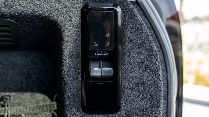 New Land Rover Range Rover P530 MHEV V, 4.4 l, 2023 in Sharjah by Nour Alnukhba Motors, White color. Other | AUTO.AE