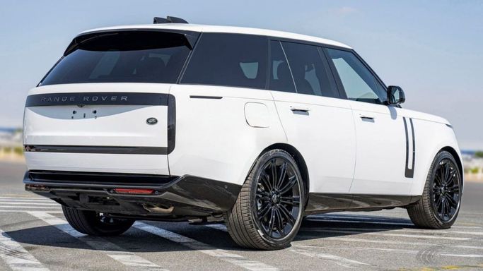 New Land Rover Range Rover P530 MHEV V, 4.4 l, 2023 in Sharjah by Nour Alnukhba Motors, White color. Other | AUTO.AE