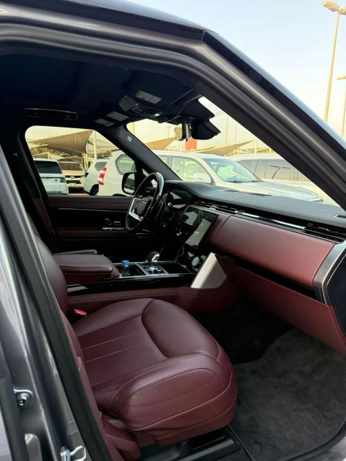Used Land Rover Range Rover P400 MHEV V, 3.0 l, 2023 in Sharjah by Nour Alnukhba Motors, Grey color. American Specs | AUTO.AE