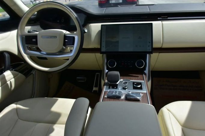 Used Land Rover Range Rover P360 MHEV LONG V, 3.0 l, 2023 in Sharjah by Alfaris Used Cars, White color.  | AUTO.AE