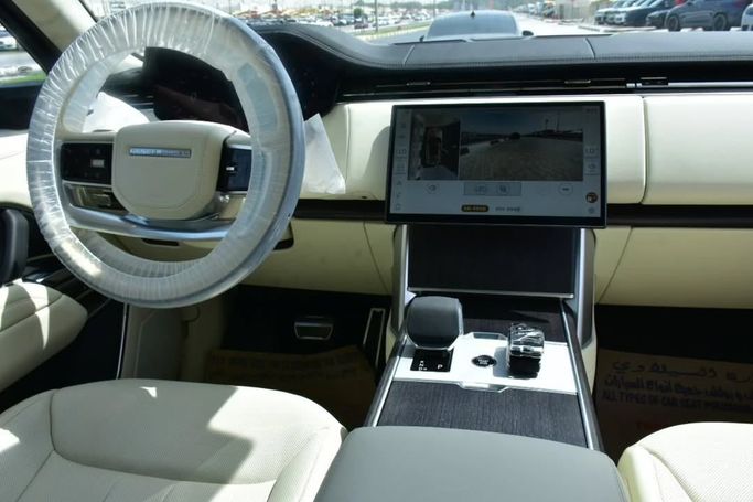 Новый Land Rover Range Rover P360 MHEV V, 3.0 л, 2024 в Шардже от Alfaris Used Cars Белый цвет.  | AUTO.AE