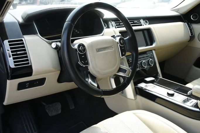 Used Land Rover Range Rover P510 IV, 5.0 l, 2013 in Sharjah by Alfaris Used Cars, White color. Other | AUTO.AE