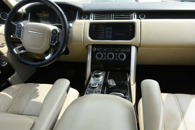 Used Land Rover Range Rover P510 IV, 5.0 l, 2013 in Sharjah by Alfaris Used Cars, White color. Other | AUTO.AE