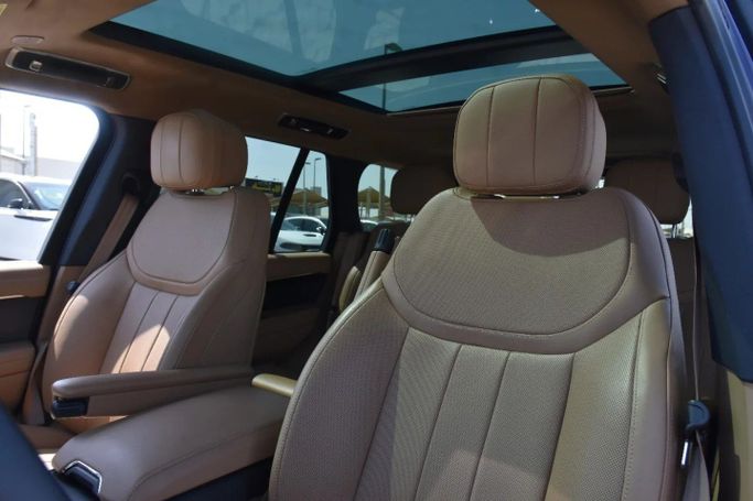 Used Land Rover Range Rover P400 MHEV V, 3.0 l, 2023 in Sharjah by Alfaris Used Cars, Blue color. Other | AUTO.AE