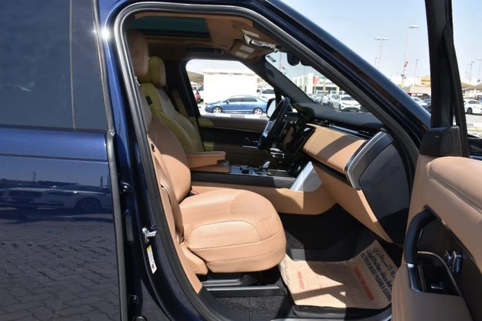 Used Land Rover Range Rover P400 MHEV V, 3.0 l, 2023 in Sharjah by Alfaris Used Cars, Blue color. Other | AUTO.AE