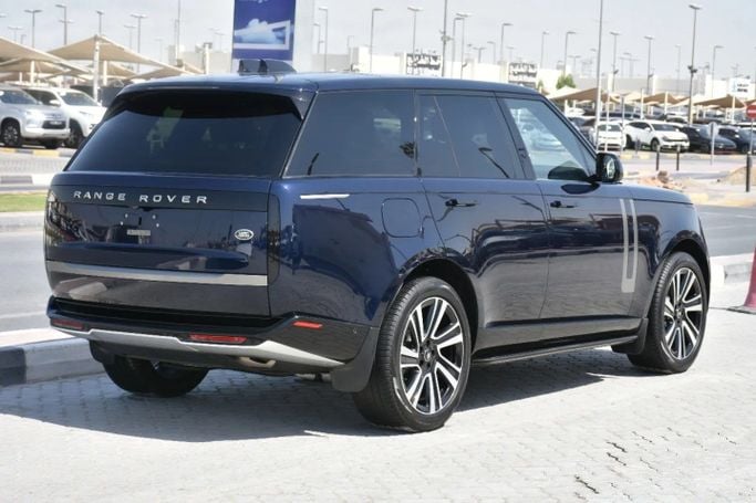 Used Land Rover Range Rover P400 MHEV V, 3.0 l, 2023 in Sharjah by Alfaris Used Cars, Blue color. Other | AUTO.AE