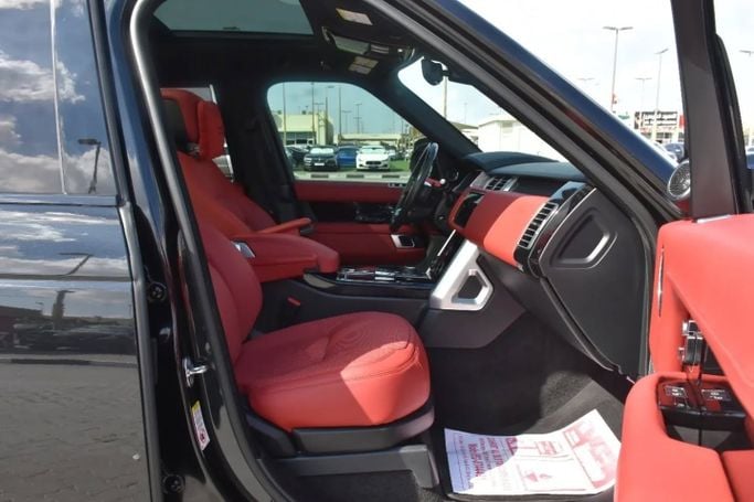Used Land Rover Range Rover P380 IV Facelift, 3.0 l, 2019 in Sharjah by Alfaris Used Cars, Black color. Other | AUTO.AE