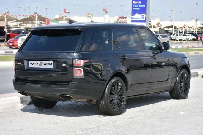 Used Land Rover Range Rover P380 IV Facelift, 3.0 l, 2019 in Sharjah by Alfaris Used Cars, Black color. Other | AUTO.AE