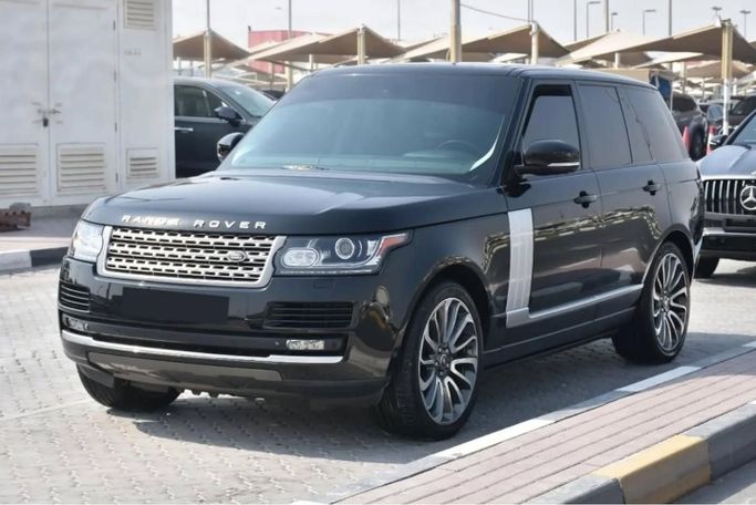 Подержанный Land Rover Range Rover P375 IV, 5.0 л, 2014 в Шардже от Alfaris Used Cars Черный цвет. Other | AUTO.AE