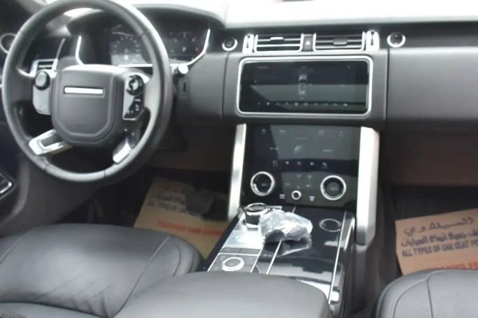 Подержанный Land Rover Range Rover D250 IV Рестайлинг, 3.0 л, 2019 в Шардже от Alfaris Used Cars Черный цвет. Other | AUTO.AE