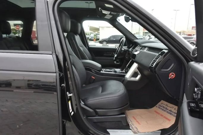 Подержанный Land Rover Range Rover D250 IV Рестайлинг, 3.0 л, 2019 в Шардже от Alfaris Used Cars Черный цвет. Other | AUTO.AE
