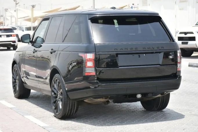 Подержанный Land Rover Range Rover P375 IV, 5.0 л, 2015 в Шардже от Alfaris Used Cars Черный цвет. Other | AUTO.AE