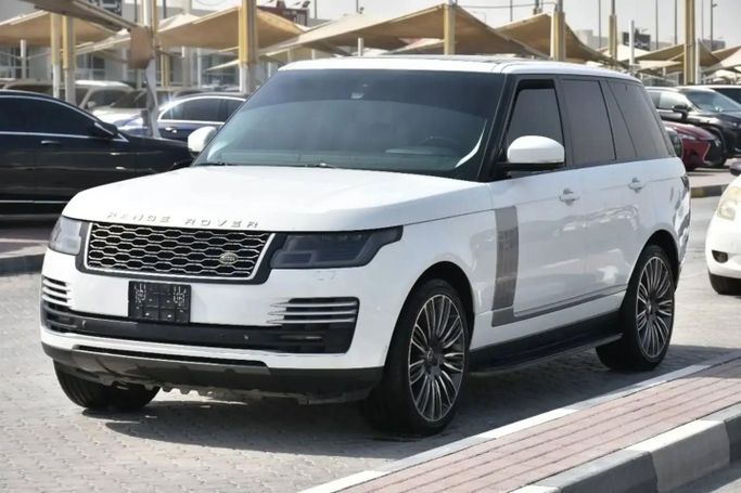 Подержанный Land Rover Range Rover P375 IV, 5.0 л, 2015 в Шардже от Alfaris Used Cars Белый цвет. Other | AUTO.AE