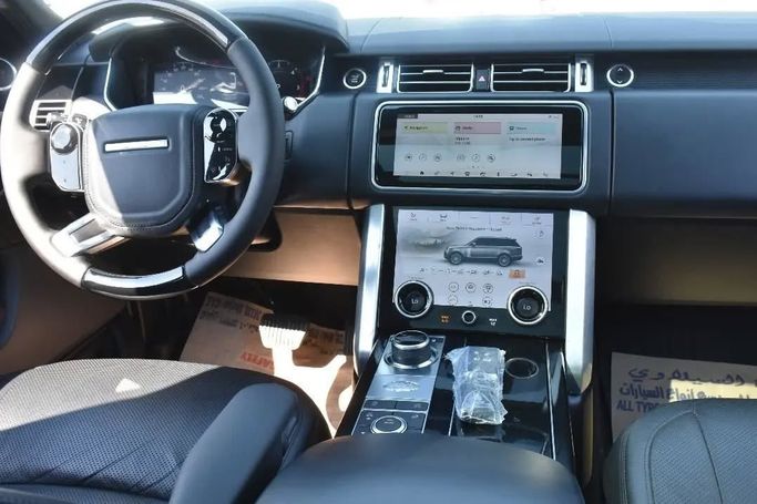 Подержанный Land Rover Range Rover P360 IV Рестайлинг, 3.0 л, 2020 в Шардже от Alfaris Used Cars Черный цвет. Other | AUTO.AE