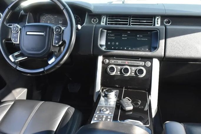 Used Land Rover Range Rover P340 IV, 3.0 l, 2017 in Sharjah by Alfaris Used Cars, Silver color. Other | AUTO.AE