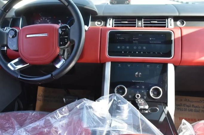 Подержанный Land Rover Range Rover P400 MHEV V, 3.0 л, 2021 в Шардже от Alfaris Used Cars Черный цвет. Other | AUTO.AE