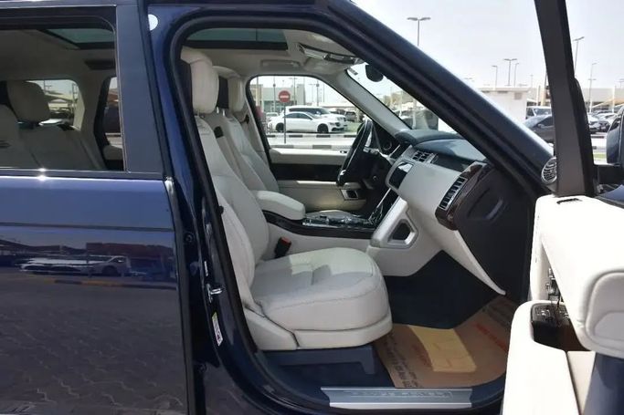Подержанный Land Rover Range Rover P525 IV Рестайлинг, 5.0 л, 2021 в Шардже от Alfaris Used Cars Черный цвет. Other | AUTO.AE