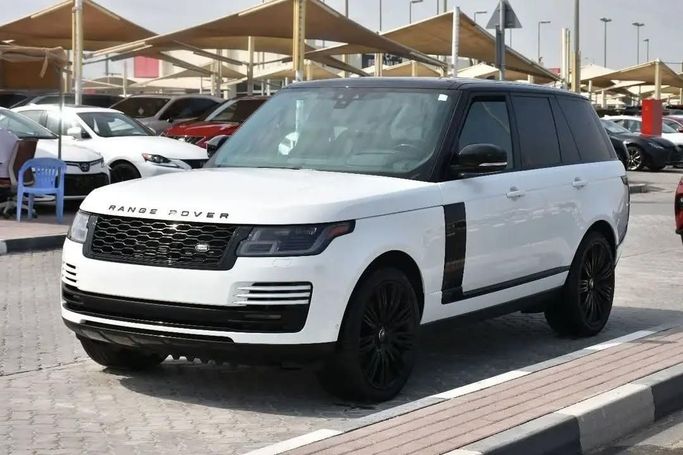 Подержанный Land Rover Range Rover P525 IV Рестайлинг, 5.0 л, 2020 в Шардже от Alfaris Used Cars Белый цвет. Other | AUTO.AE