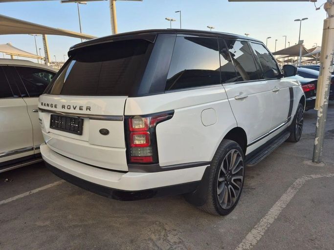 Подержанный Land Rover Range Rover P375 IV, 5.0 л, 2014 в Шардже от Al Sada used cars Белый цвет. GCC | AUTO.AE