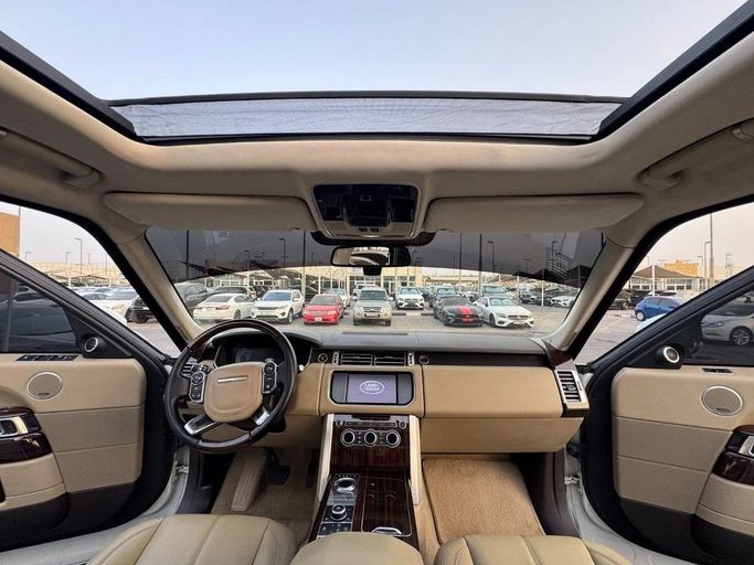 Used Land Rover Range Rover P510 IV, 5.0 l, 2014 in Sharjah by Titanium Used Cars, White color. GCC Specs | AUTO.AE