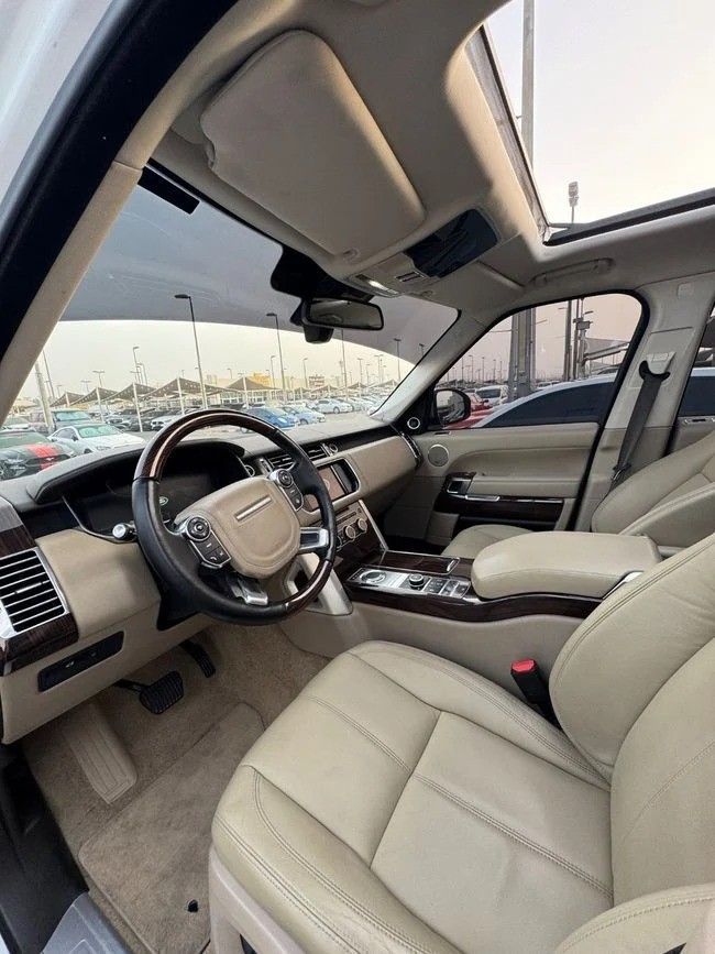 Used Land Rover Range Rover P510 IV, 5.0 l, 2014 in Sharjah by Titanium Used Cars, White color. GCC Specs | AUTO.AE