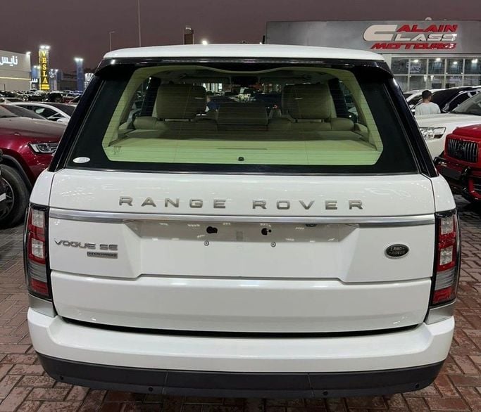 Used Land Rover Range Rover P510 IV, 5.0 l, 2015 in Sharjah by Titanium Used Cars, White color. GCC Specs | AUTO.AE