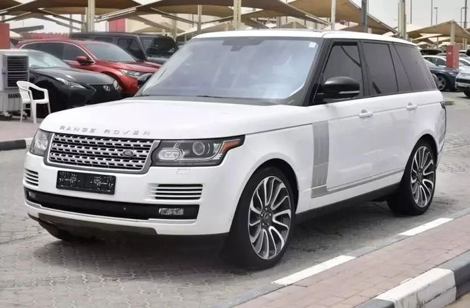 Used Land Rover Range Rover P510 IV, 5.0 l, 2016 in Sharjah by Alfaris Used Cars, White color. Other | AUTO.AE