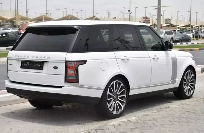 Used Land Rover Range Rover P510 IV, 5.0 l, 2016 in Sharjah by Alfaris Used Cars, White color. Other | AUTO.AE