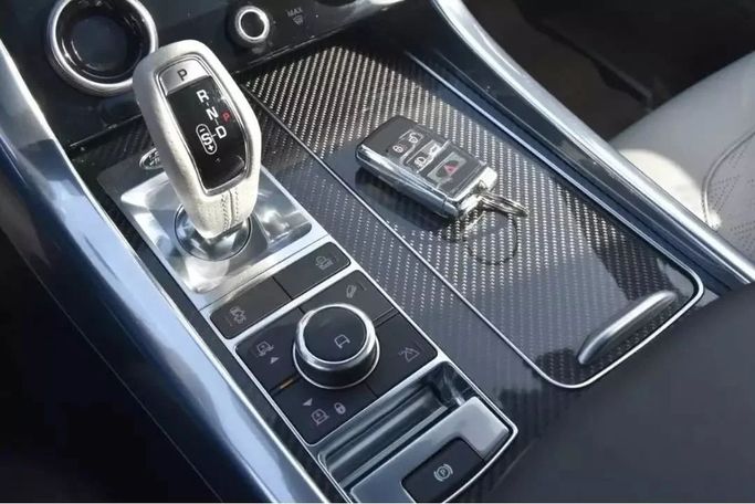 Used Land Rover Range Rover P525 IV Facelift, 5.0 l, 2019 in Sharjah by Alfaris Used Cars, Grey color. Other | AUTO.AE