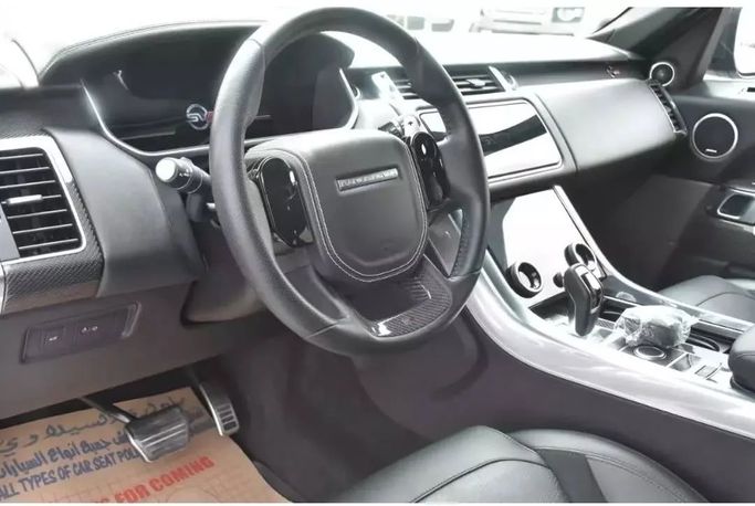 Used Land Rover Range Rover P525 IV Facelift, 5.0 l, 2020 in Sharjah by Alfaris Used Cars, Silver color. Other | AUTO.AE