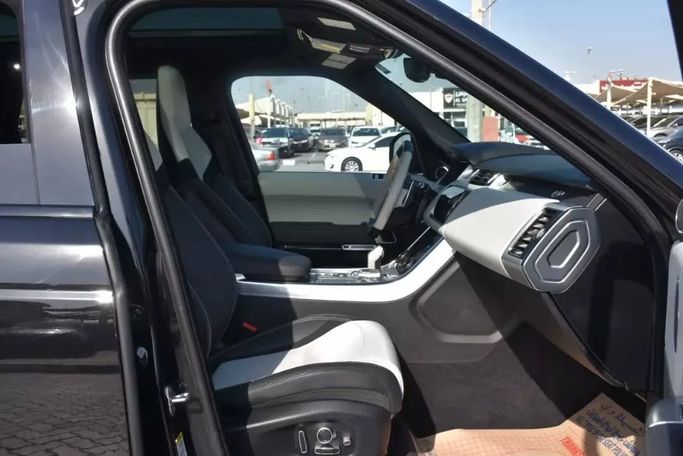 Used Land Rover Range Rover SV IV Facelift, 5.0 l, 2021 in Sharjah by Alfaris Used Cars, Black color. Other | AUTO.AE