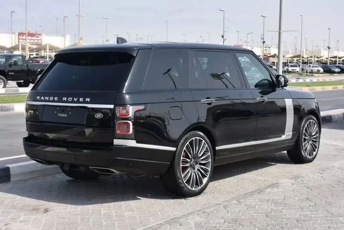 Used Land Rover Range Rover P525 IV Facelift, 5.0 l, 2021 in Sharjah by Alfaris Used Cars, Black color. Other | AUTO.AE