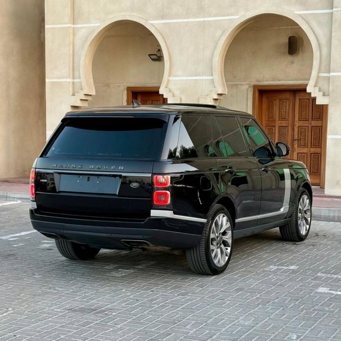 Подержанный Land Rover Range Rover P340 IV Рестайлинг, 3.0 л, 2019 в Шардже от Sarmad Cars Черный цвет. Other | AUTO.AE