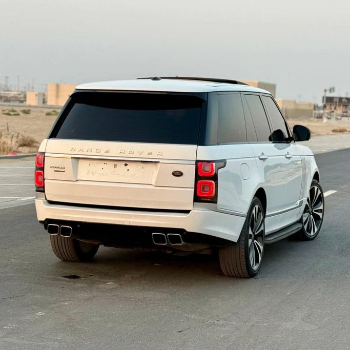 Подержанный Land Rover Range Rover P510 IV, 5.0 л, 2013 в Шардже от Sarmad Cars Белый цвет. Other | AUTO.AE
