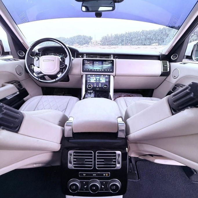 Подержанный Land Rover Range Rover P510 IV, 5.0 л, 2013 в Шардже от Sarmad Cars Белый цвет. Other | AUTO.AE