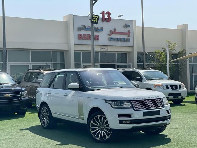 Used Land Rover Range Rover P510 IV, 5.0 l, 2014 in Sharjah by Badar Used Cars, White color.  | AUTO.AE