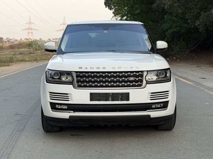 Used Land Rover Range Rover P510 IV, 5.0 l, 2016 in Sharjah, White color. GCC Specs | AUTO.AE