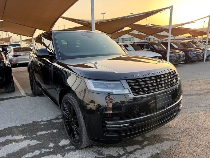مستعملة Land Rover Range Rover P530 MHEV V, 4.4 l, 2024 في في الشارقة من alhadithy motors، اللون أسود.  | AUTO.AE | إعلان #260812