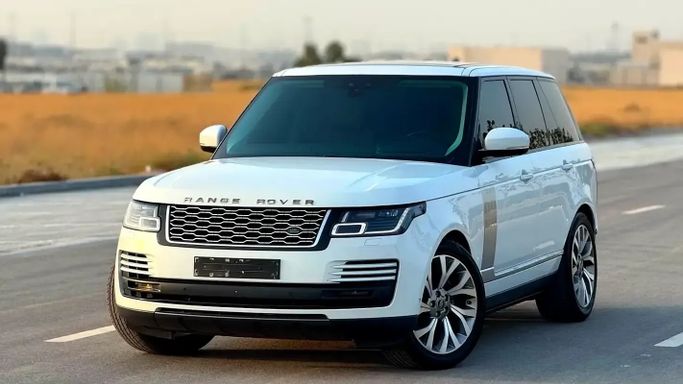 Подержанный ⁦Land Rover Range Rover P340 IV (L405) Рестайлинг, 3.0 л, 2018⁩ в ОАЭ, Шарджа от Al Suraj Al Muneer Used Cars Белый цвет. Американская | AUTO.AE | Объявление #287733