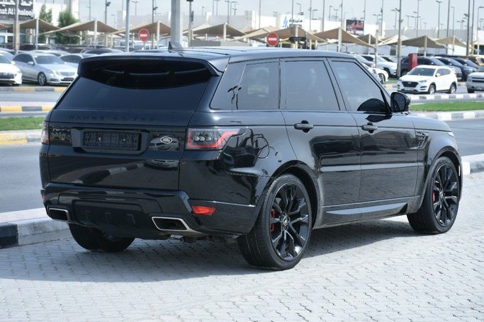 Подержанный Land Rover Range Rover Sport P400 MHEV II Рестайлинг, 3.0 л, 2020 в Шардже от Alfaris Used Cars Черный цвет.  | AUTO.AE