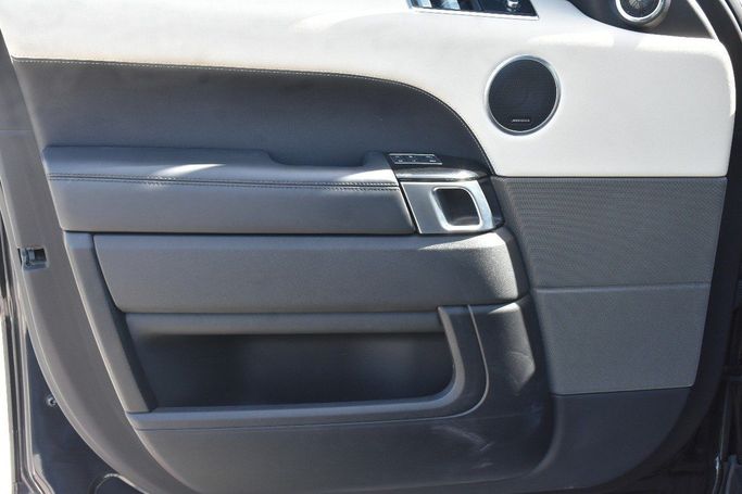 Подержанный Land Rover Range Rover Sport D260 II Рестайлинг, 3.0 л, 2020 в Шардже от Alfaris Used Cars Черный цвет.  | AUTO.AE