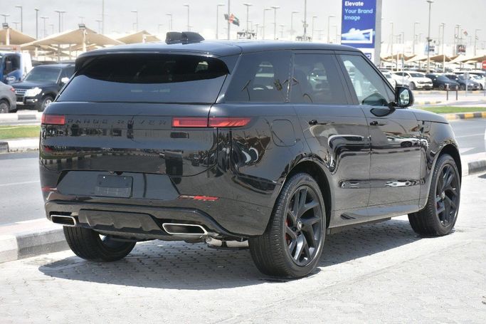 Подержанный Land Rover Range Rover Sport P460e III, 3.0 л, 2025 в Шардже от Alfaris Used Cars Черный цвет.  | AUTO.AE