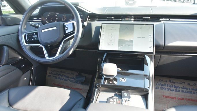 Подержанный Land Rover Range Rover Sport P360 MHEV III, 3.0 л, 2024 в Шардже от Alfaris Used Cars Серый цвет.  | AUTO.AE